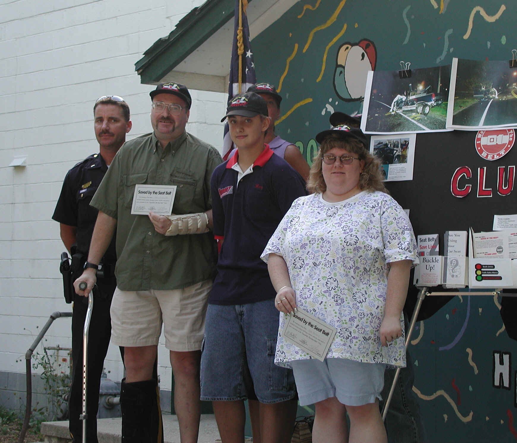 group.jpg (971969 bytes)